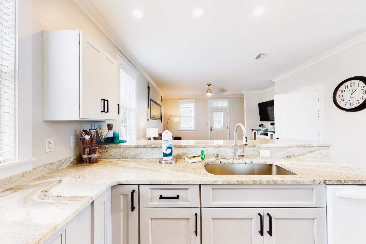 Barefoot Cottages #B8 Jasmine By The Bay Highland View Extérieur photo